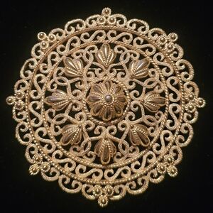 VTG 50s-60s Crown Trifari Huge Gold Tone Etruscan Intricate Medallion Brooch Pin